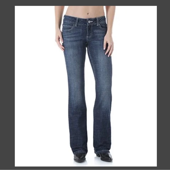 Wrangler Pants - HP! Wrangler Boot Cut Mid Rise Womens Denim Jeans  Color blue. Size 3x30. NWT